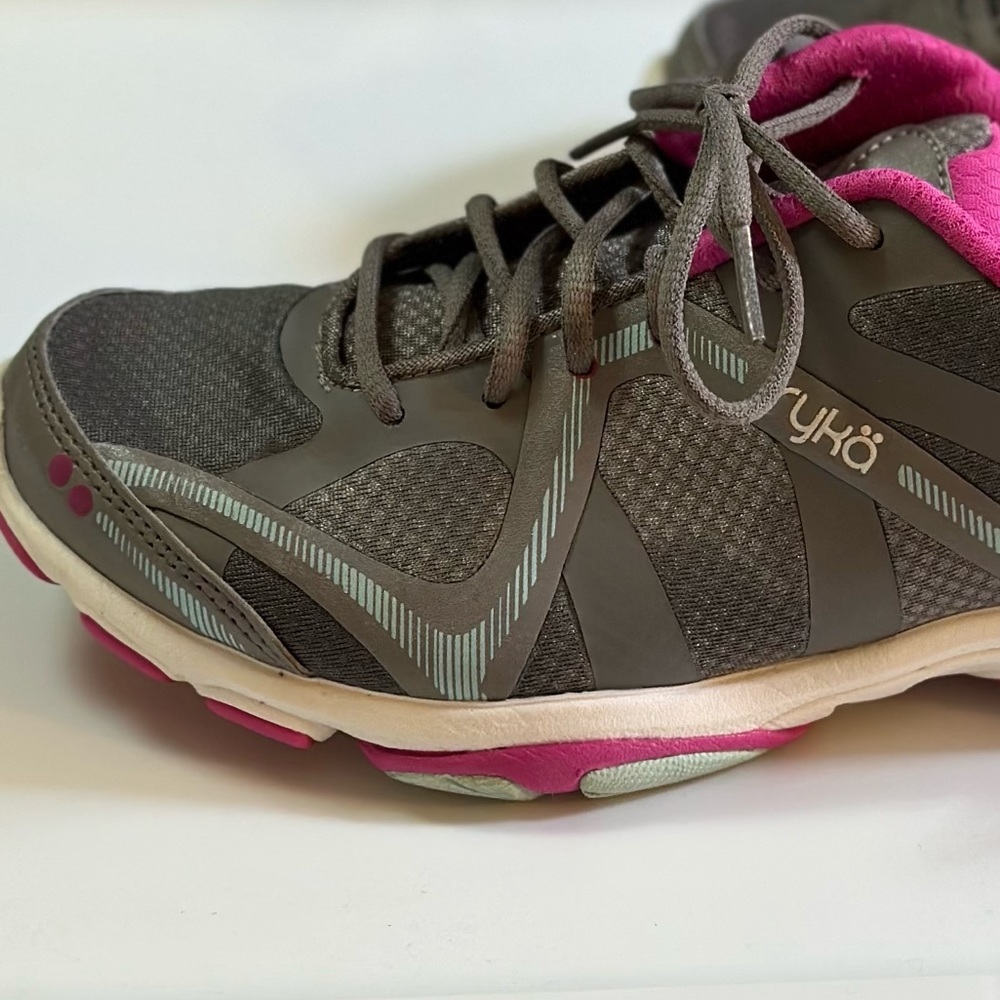 Ryka Influence Cross-Trainers - Size 6.5 M​